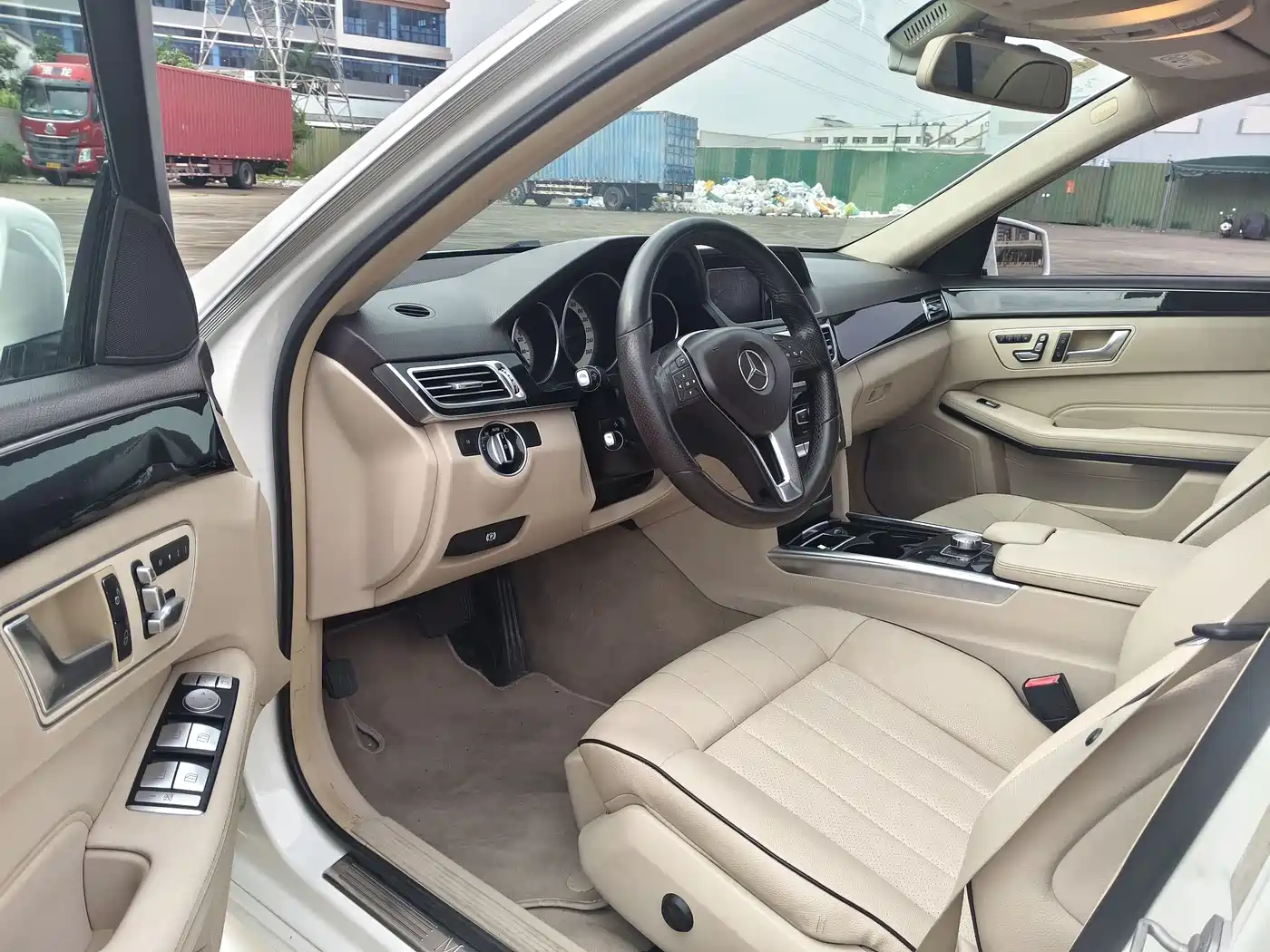 Mercedes-Benz E-Class 2015 E 260 L Sport фото 8