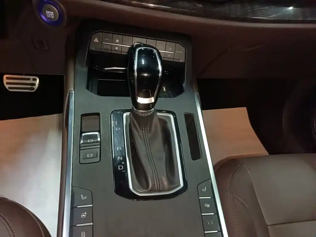 WEY VV5 2017 2017 2.0T Flagship Model