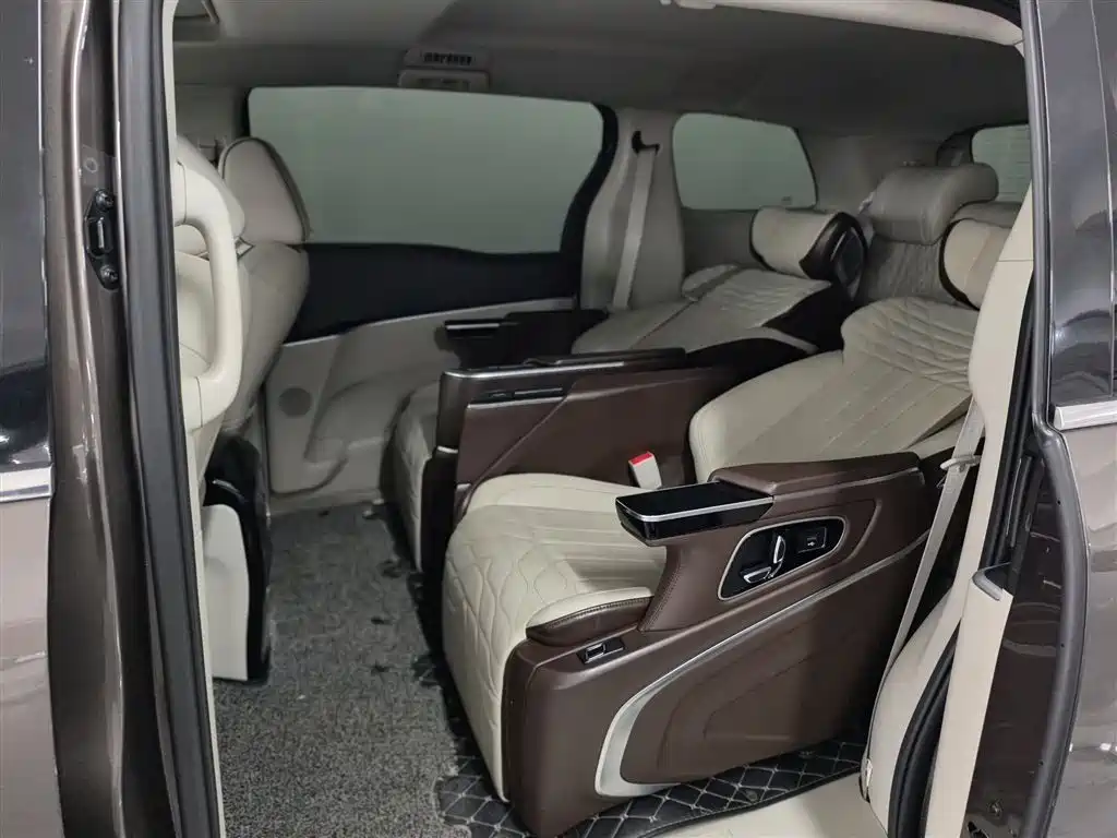 Buick GL8 2021 Land Business Class 652T Luxury фото 9