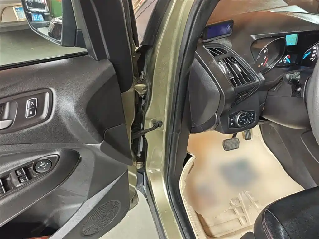 Ford Kuga 2014 2013 1.6L GTDi FWD Comfort