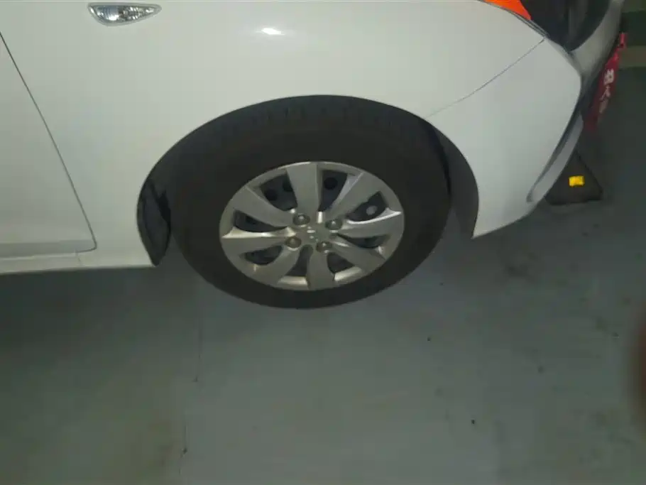 Hyundai Verna 2020 1.4L Manual GL Renewal Edition фото 6