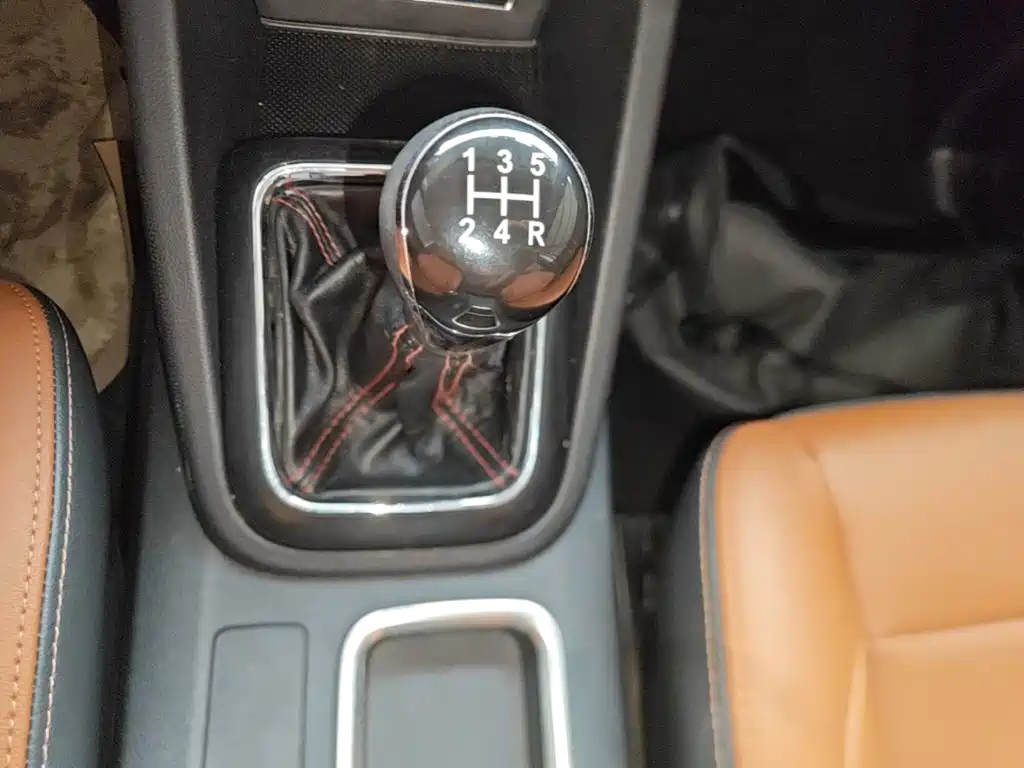 Changan Oshan Changan Oushang CX70 2016 2016 1.6L Manual Luxury