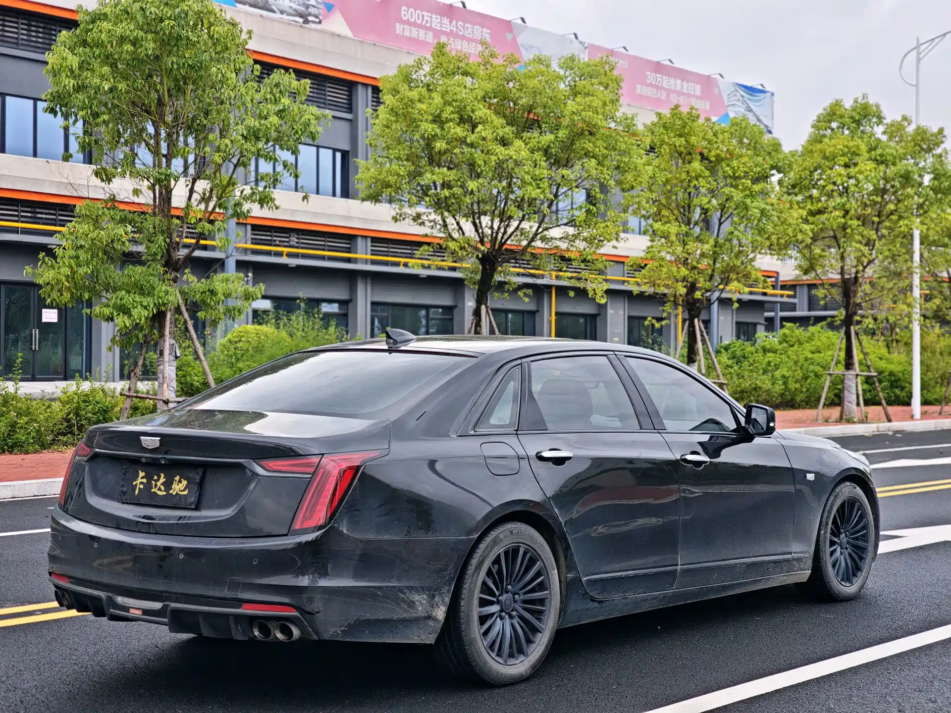 Фото 9 - Cadillac CT6