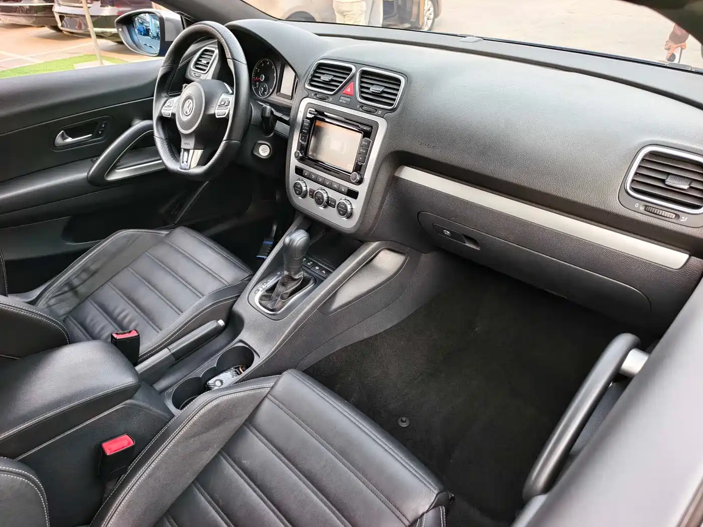 Volkswagen Scirocco 2013 2.0TSI Million Mile Edition фото 14