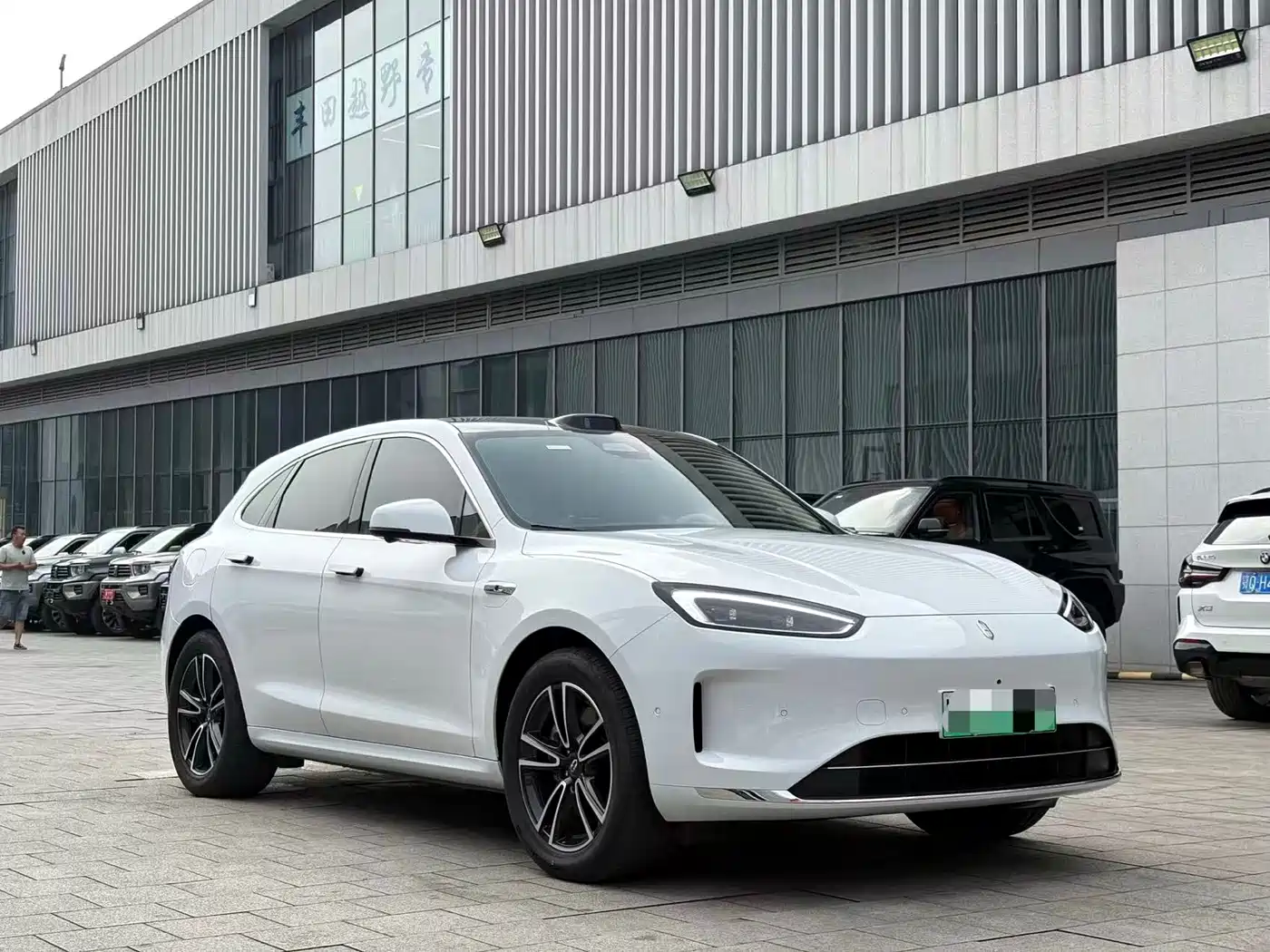 AITO Wenjie AITO M5 2025 Extended Range Ultra AWD фото 3