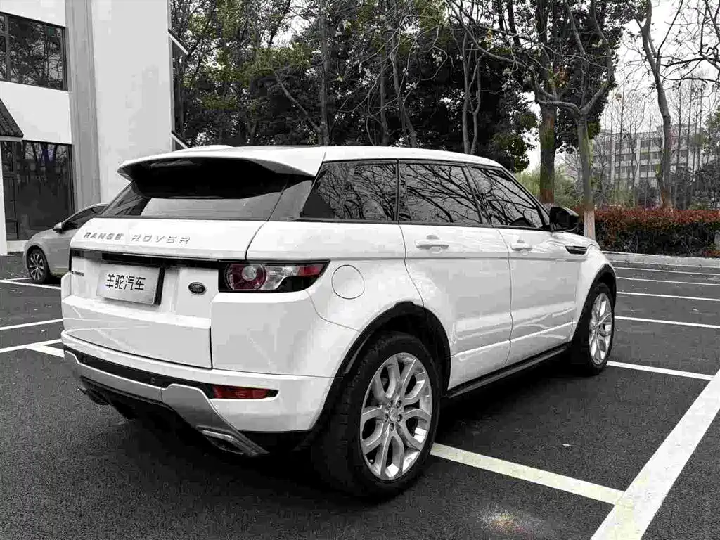 Land Rover Range Rover Evoque (Import) 2013 2.0T 5-door Dynamic Edition фото 7
