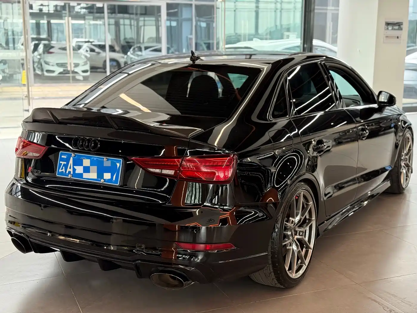 Audi RS 3 2017 RS 3 2.5T Limousine фото 5