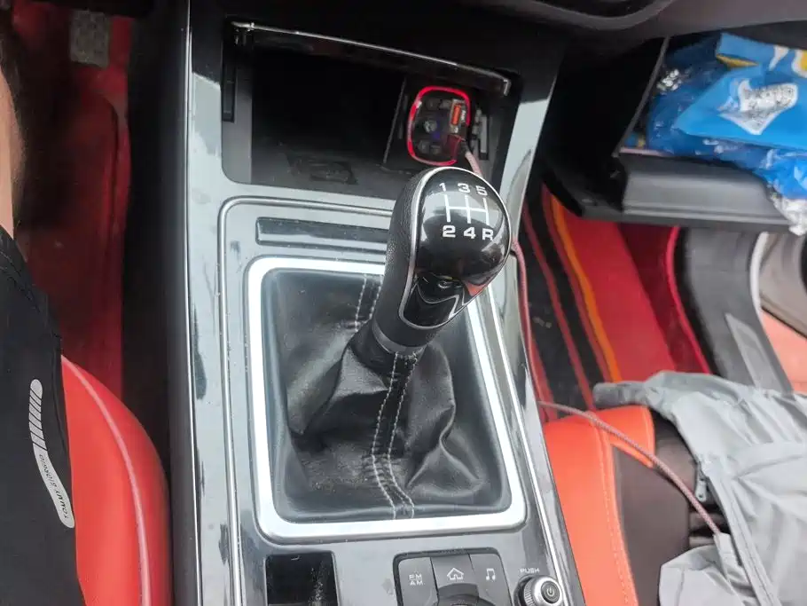 FAW Senya R9 2019 2018 Model 1.2T Manual Premium Smart Joy Edition
