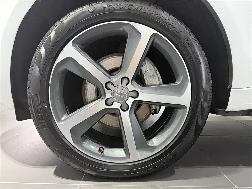 Audi Q5 (Import) 2016 2013 45 TFSI quattro Sport