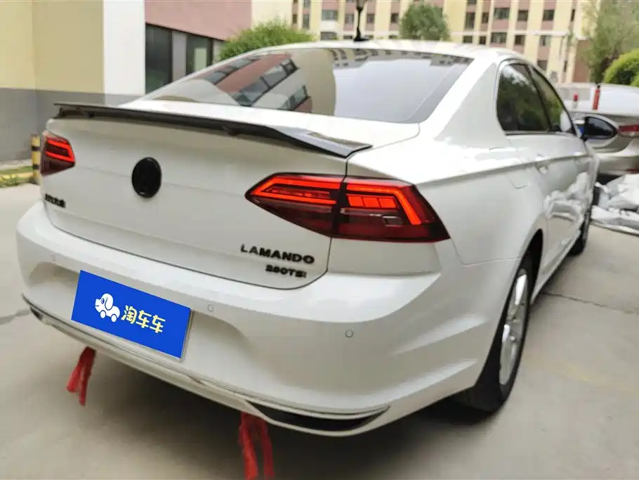 Volkswagen Lamando 2021 230TSI DSG Fashion Edition фото 3