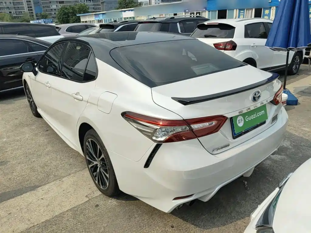 Toyota Camry 2019 Hybrid 2.5HS Trend Edition China VI фото 5