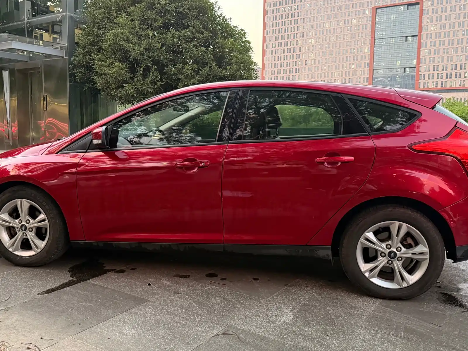 Фото 21 - Ford Focus