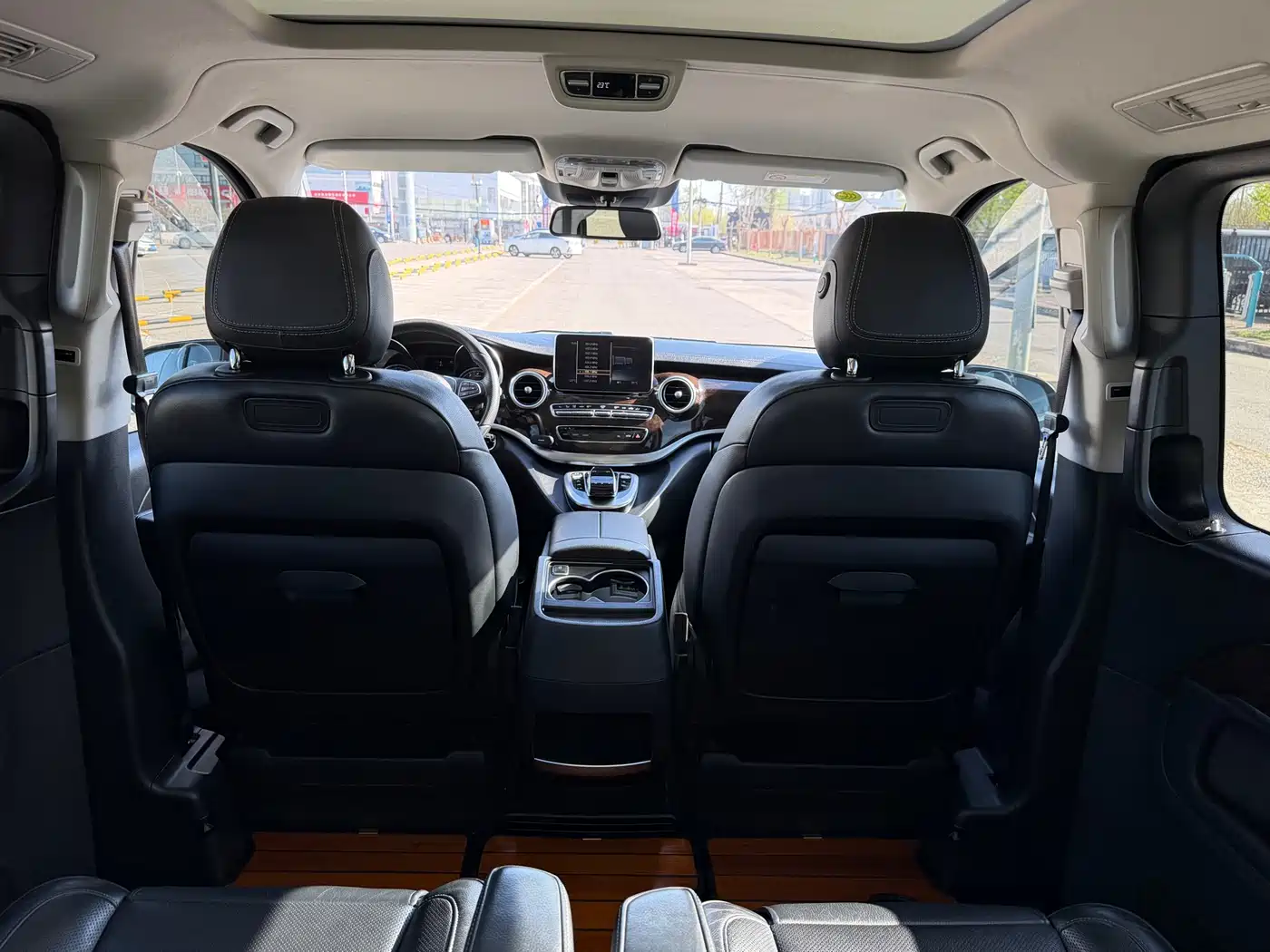 Mercedes-Benz V-Class 2018 V 260 Premium Edition China VI фото 24