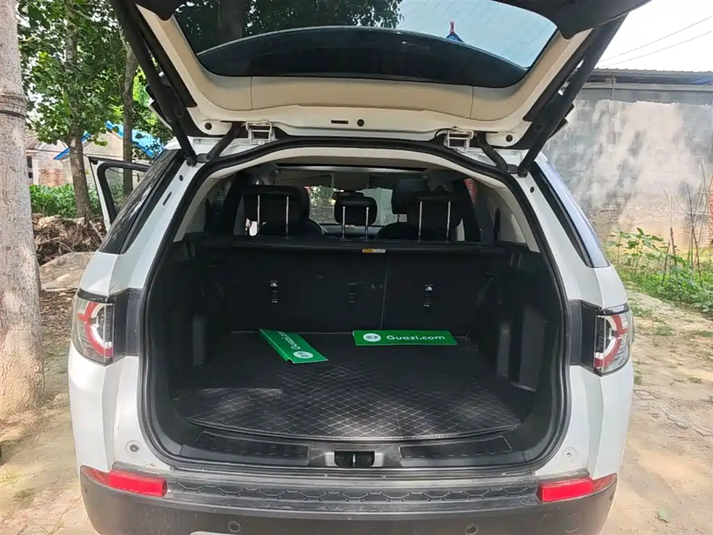 Land Rover Discovery Sport 2018 240PS SE Edition фото 19