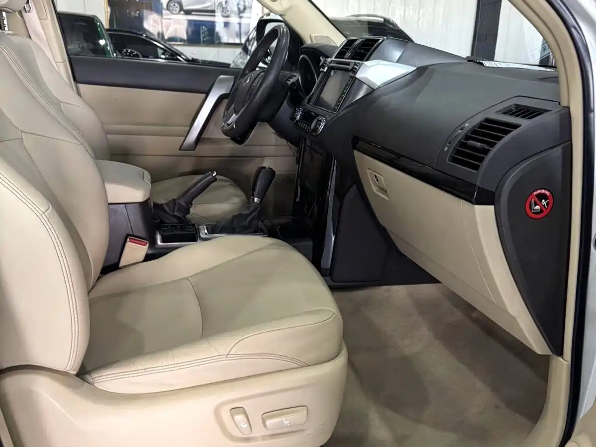 Toyota Prado (Import) 2014 2.7L Automatic Standard Edition фото 12