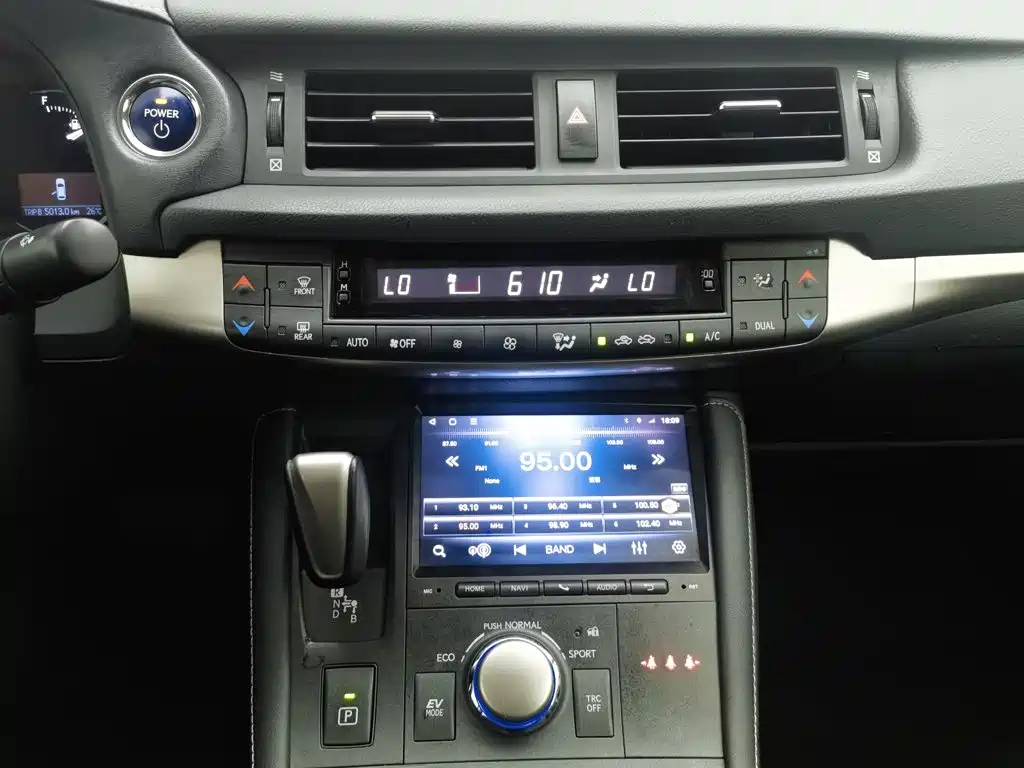 Lexus CT 2017 2014 CT200h Elite Monochrome