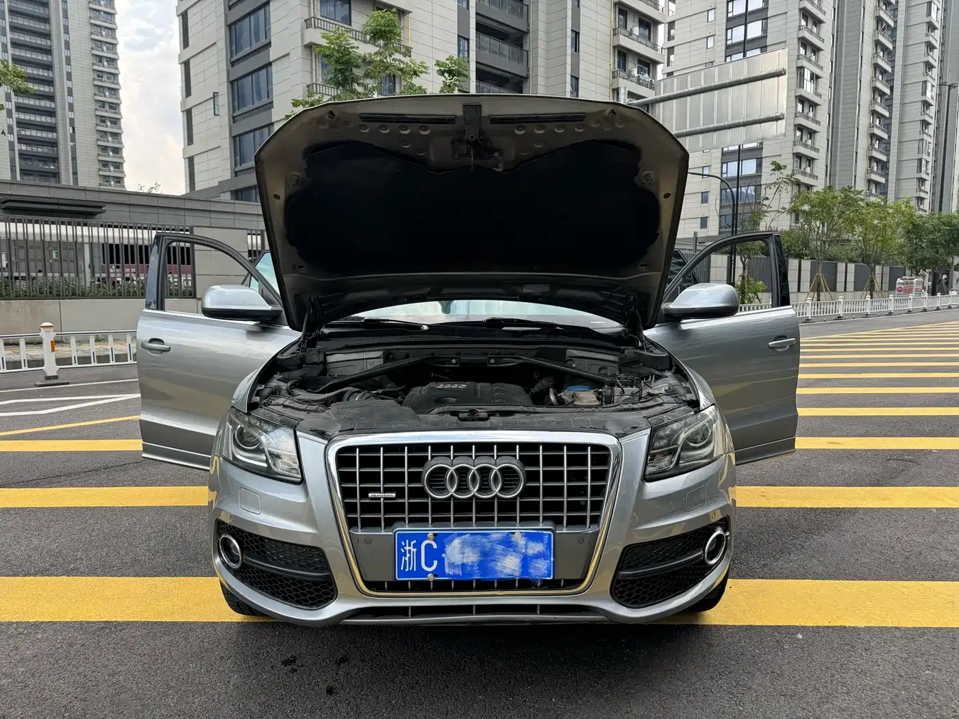 Audi Q5 (Import) 2010 2010 2.0TFSI Sport Edition