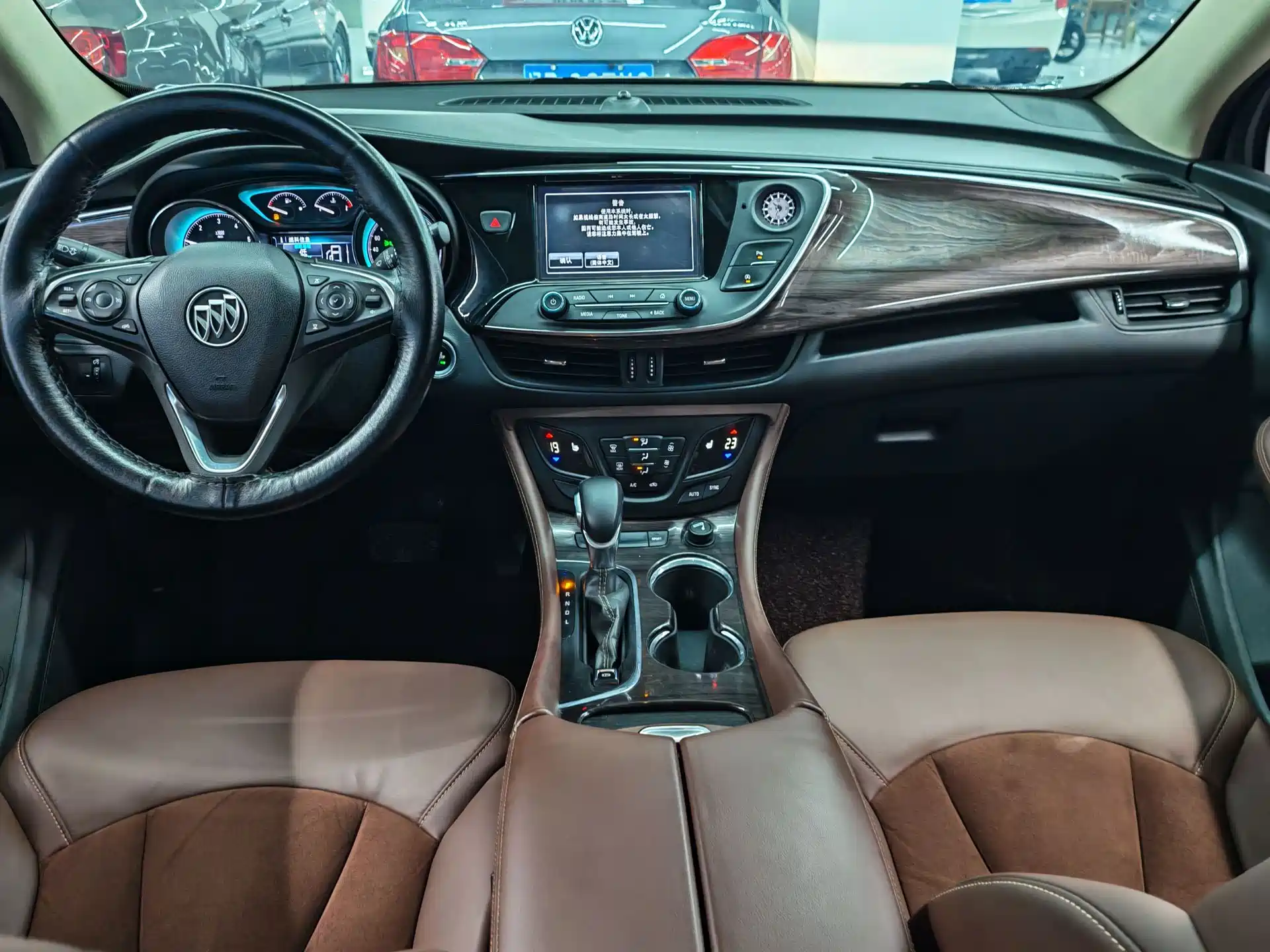 Фото 8 - Buick Envision Plus