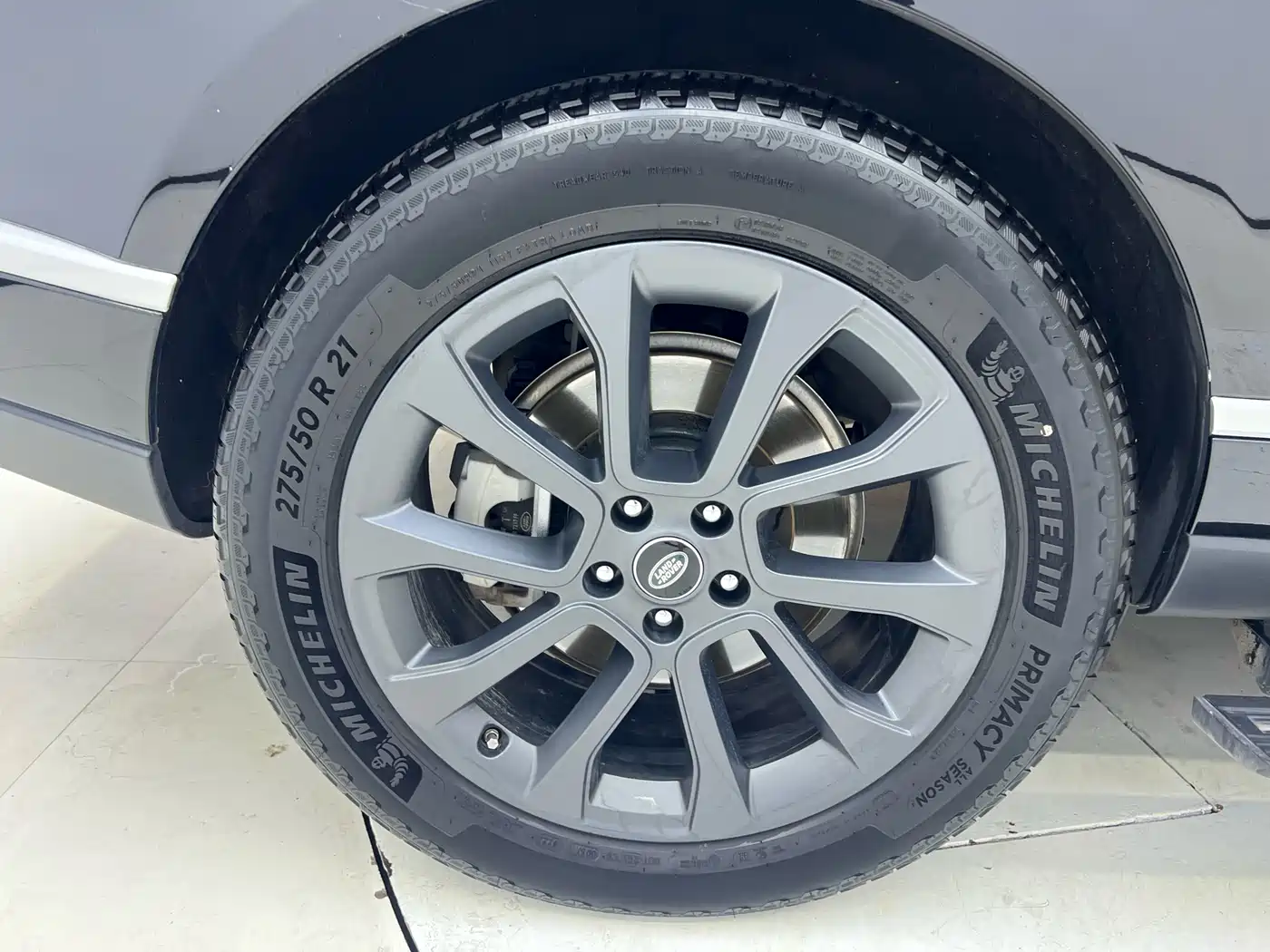 Land Rover Range Rover 2021 3.0 L6 Golden Age Edition фото 26