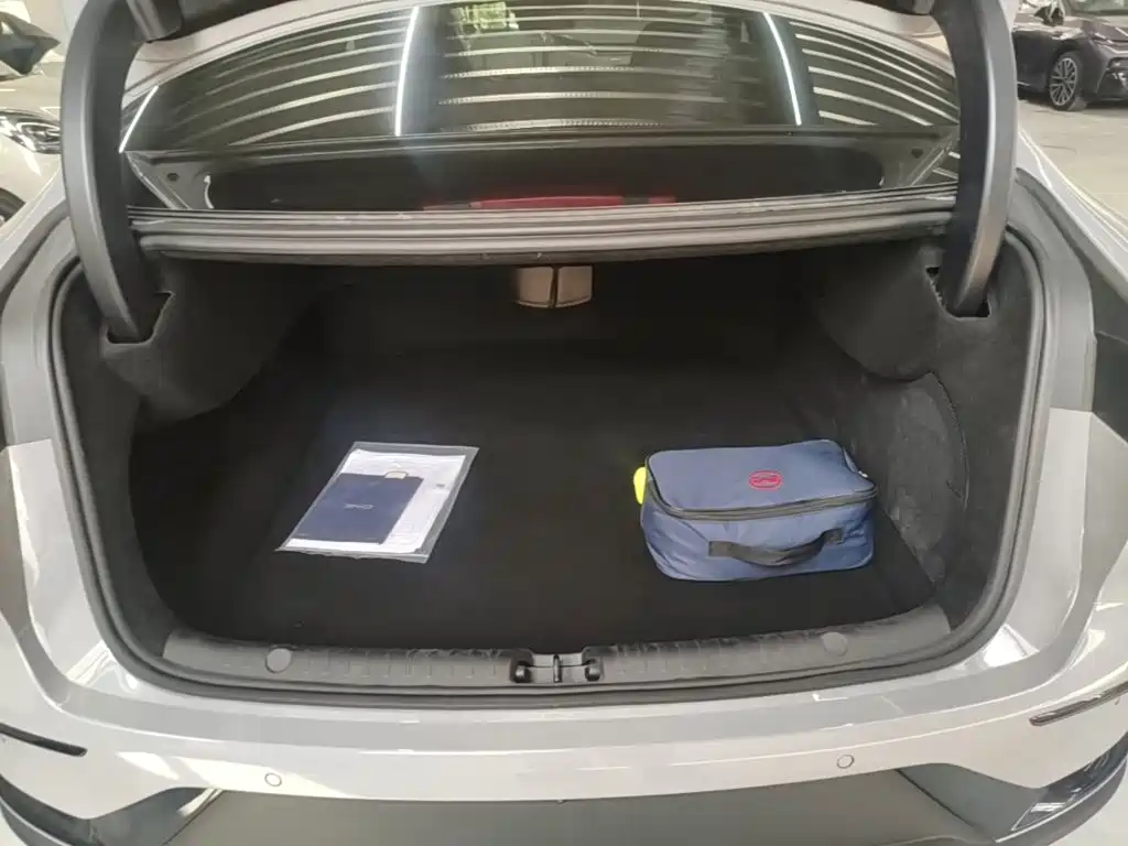 BYD Han 2026 2025 DM-i Smart Drive Edition 125KM Premium