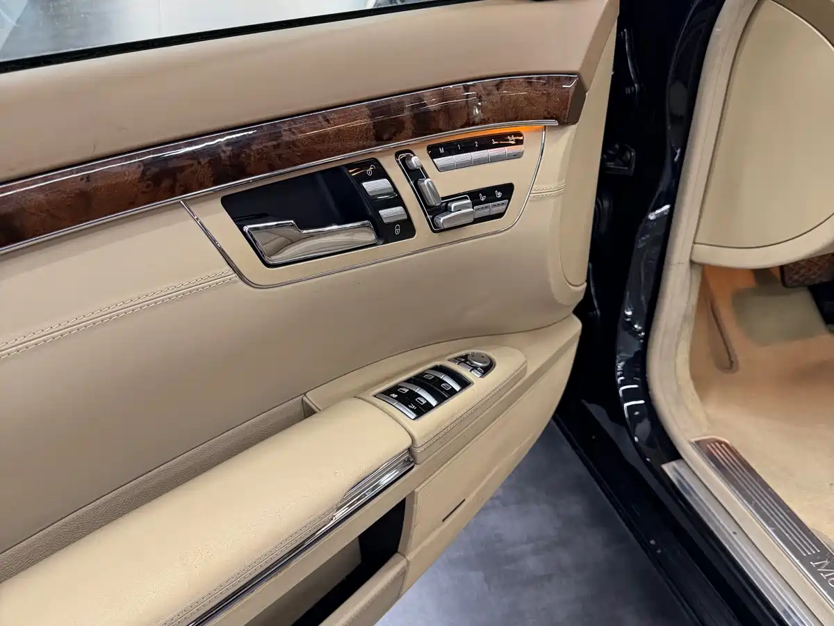 Mercedes-Benz S-Class 2010 S 500 L 4MATIC фото 5