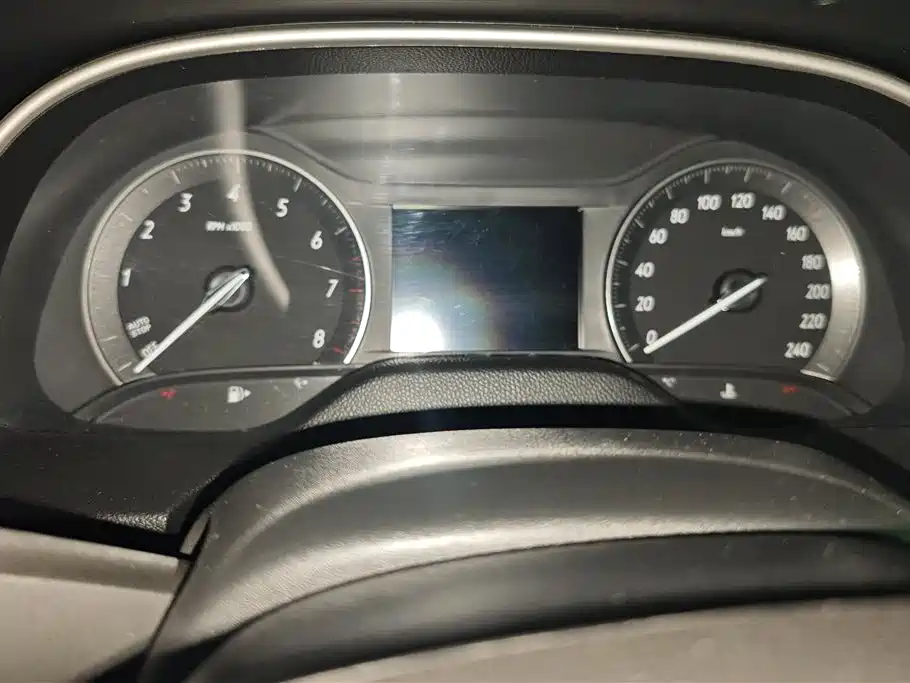 Buick Excelle 2016 15N Automatic Elite фото 14