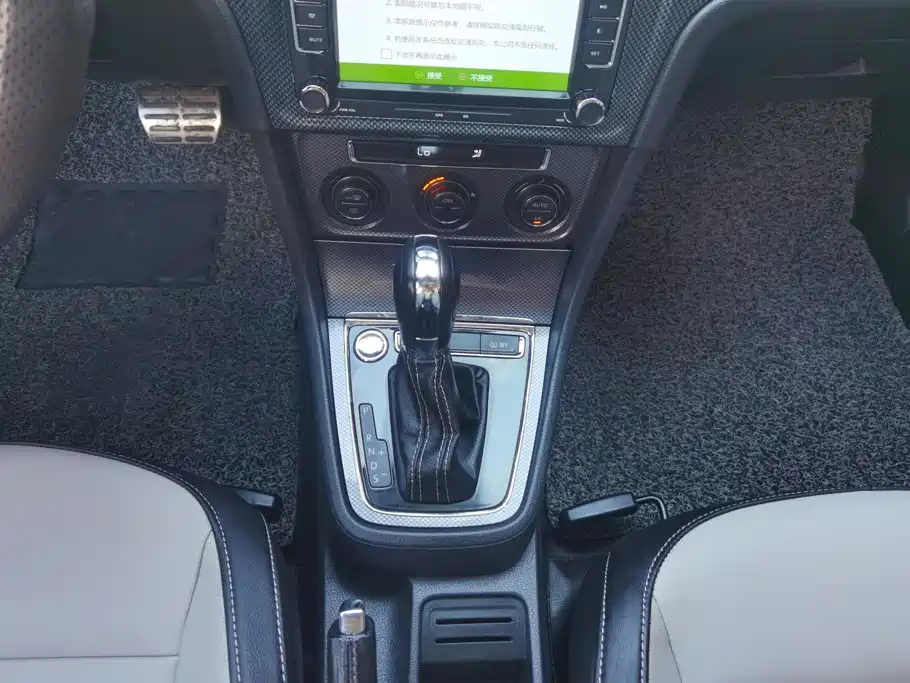 Volkswagen Gran Lavida 2014 2014 1.6L Auto