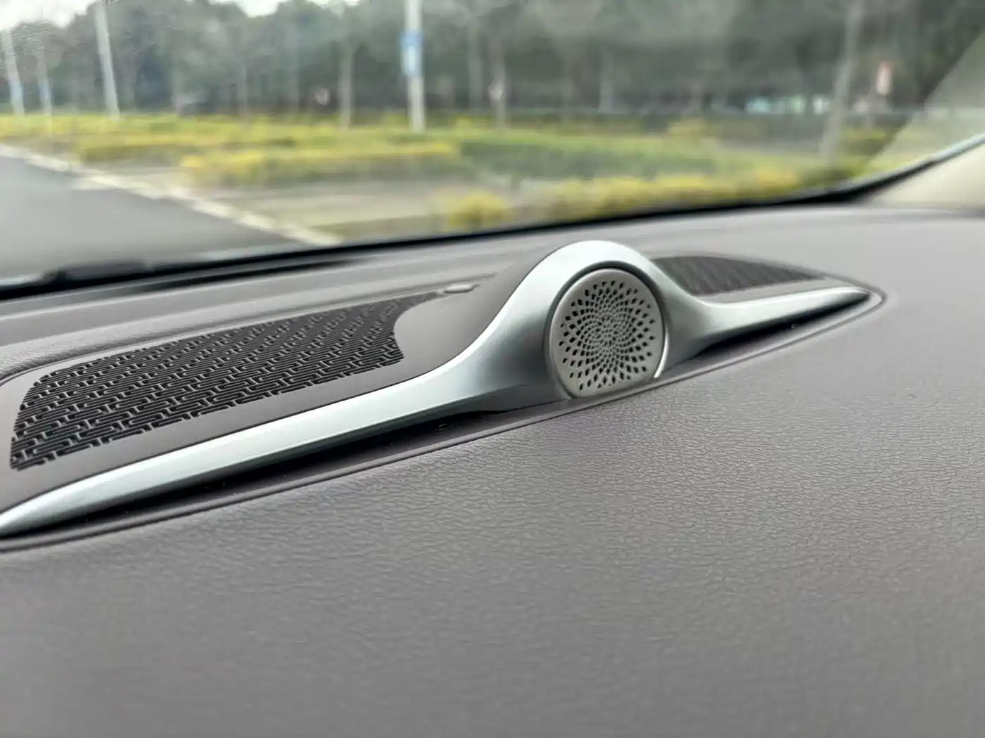 GEELY AUTOMOBILE JIAJIE