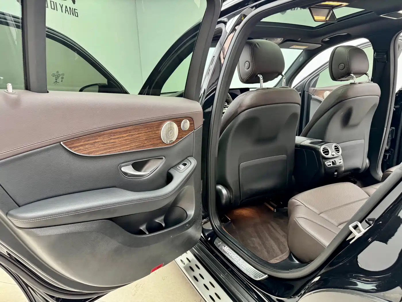 Mercedes-Benz GLC 2021 GLC 300 L 4MATIC Sporty фото 11