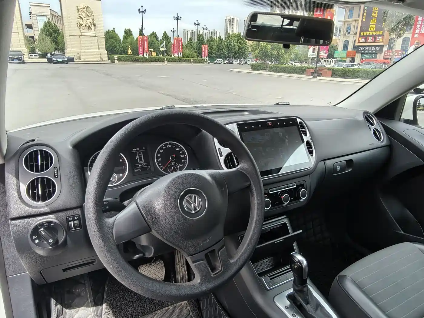Volkswagen Tiguan 2015 1.8TSI Automatic 2WD Trendline фото 14