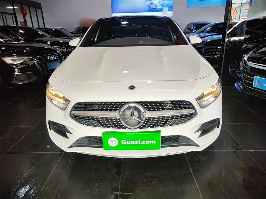 Mercedes-Benz A-Class 2021 Facelift A 180 L Sport Sedan фото 3