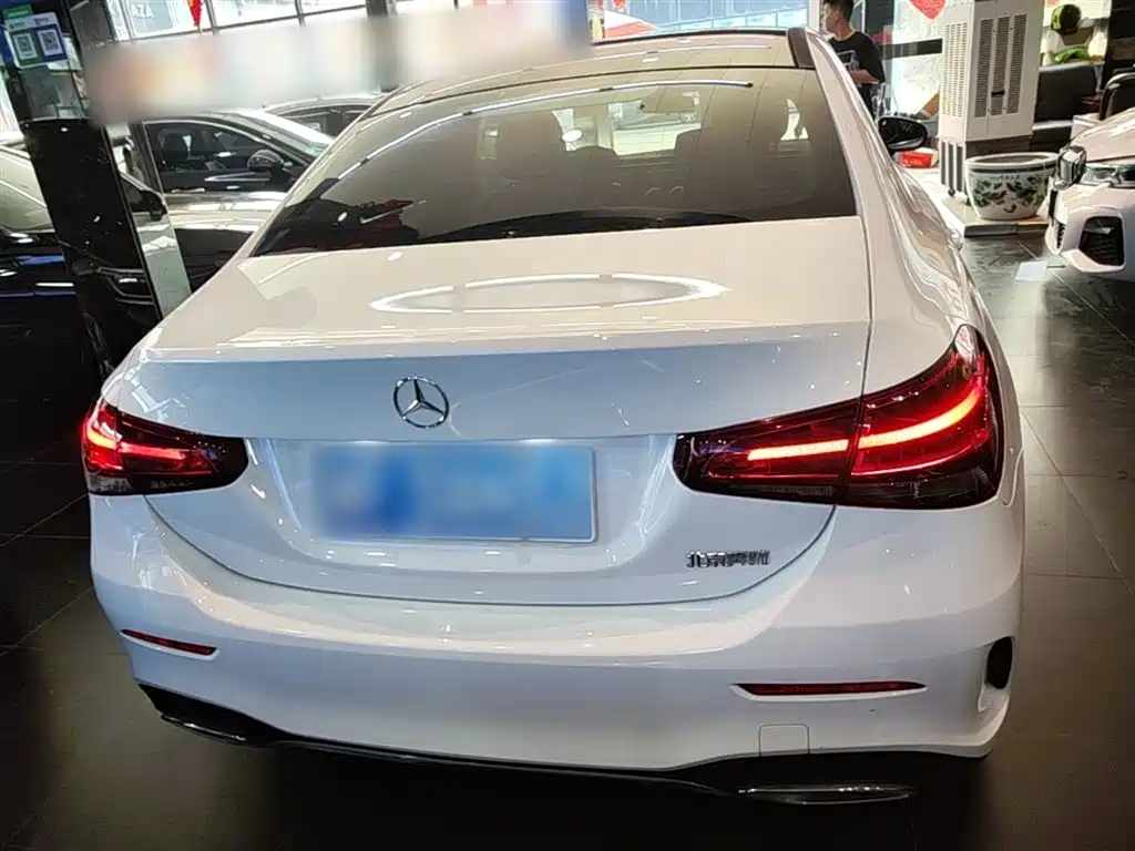 Mercedes-Benz A-Class 2021 Facelift A 180 L Sport Sedan фото 6