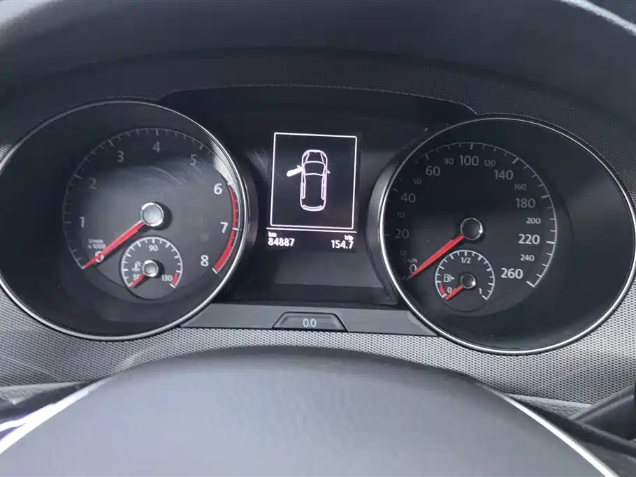 Volkswagen Golf Sportsvan 2016 230TSI Manual Progressive фото 14