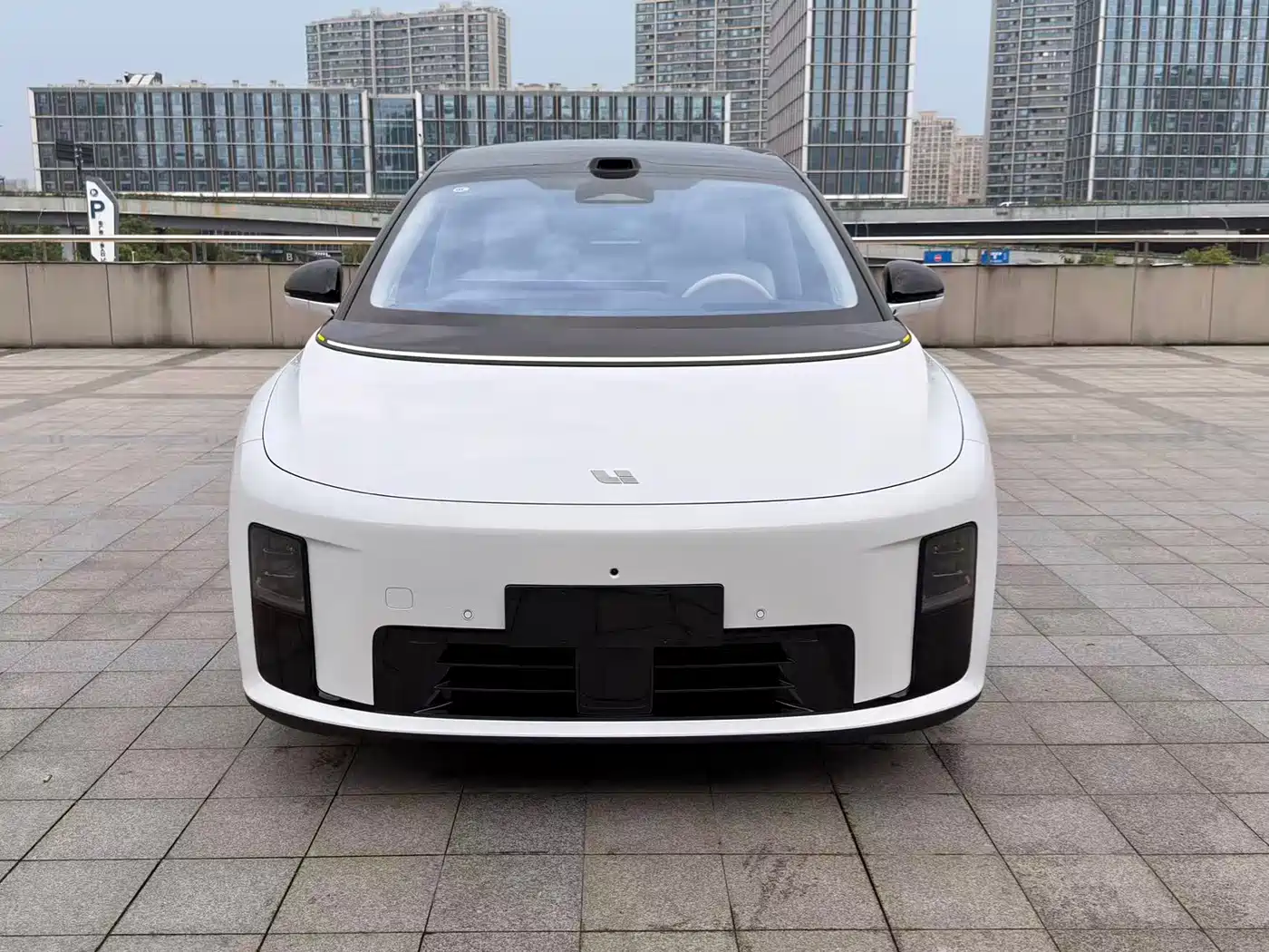 Li Auto Li i8 2025 Standard Edition