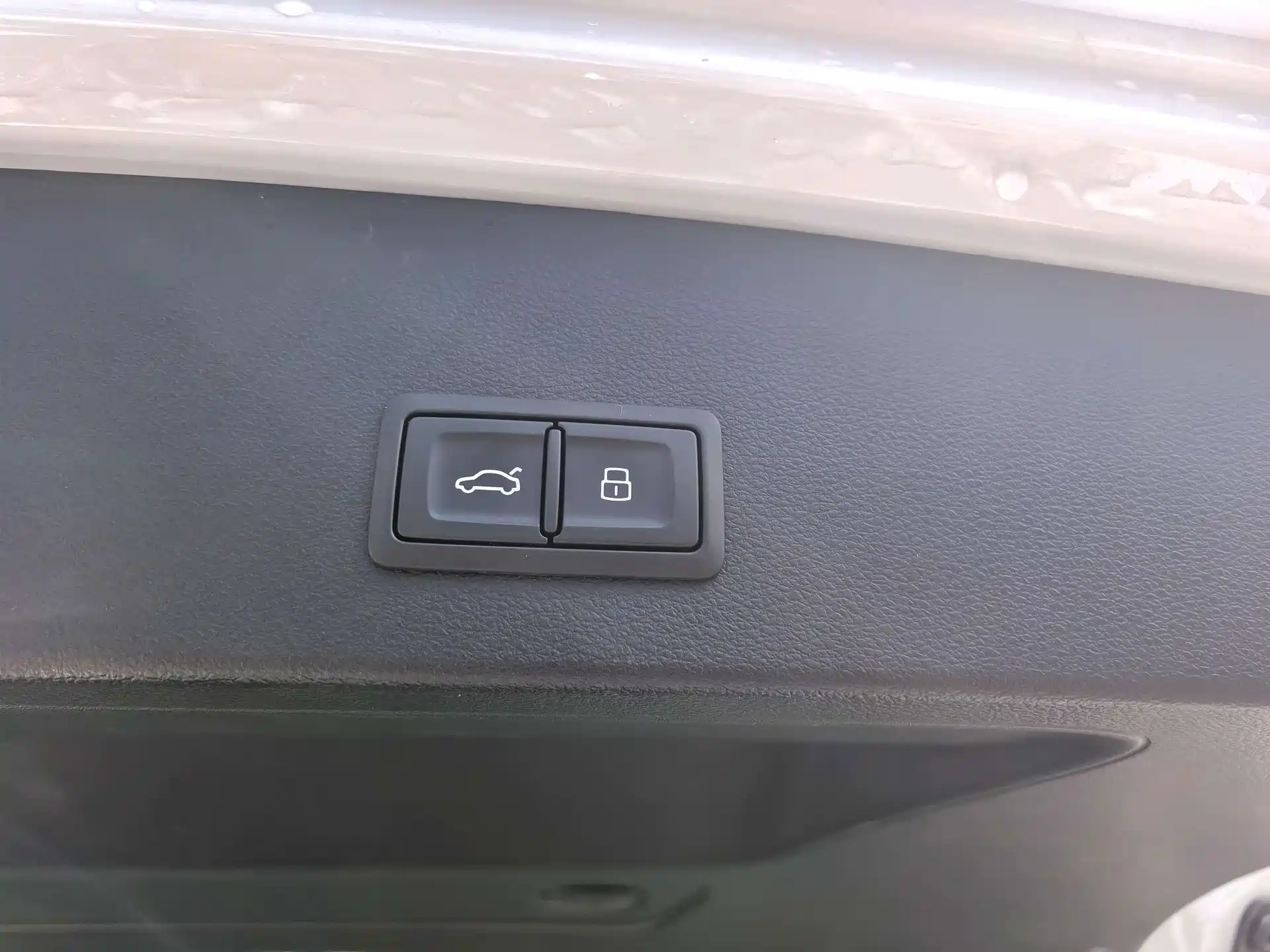 Фото 16 - Audi Q2L