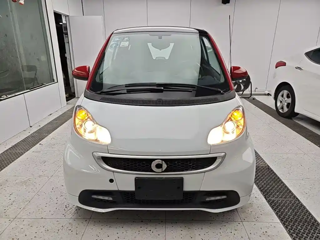 صورة 3 - smart fortwo