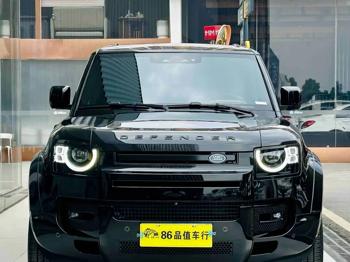 Land Rover Defender 2024 110 3.0T P400 X-DYNAMIC HSE фото 3