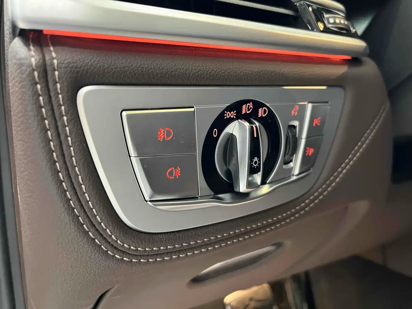 BMW 7 Series 2018 730Li Leading Type M Sport Package фото 18