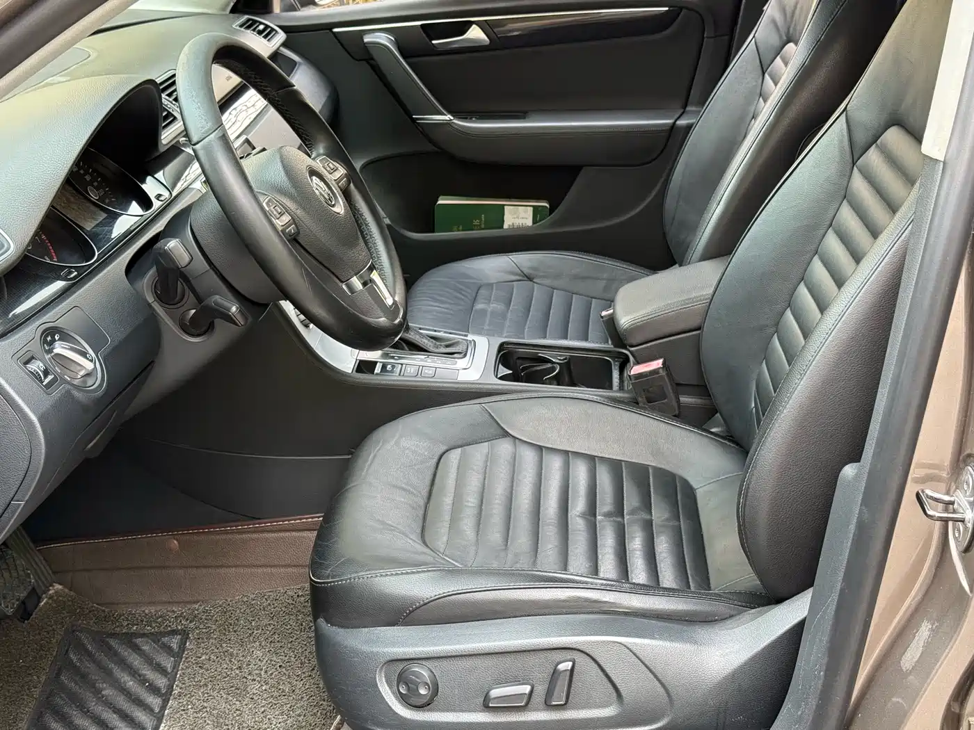 Volkswagen Magotan 2013 1.8TSI Luxury фото 7