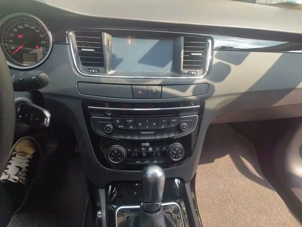 Фото 9 - Peugeot 508