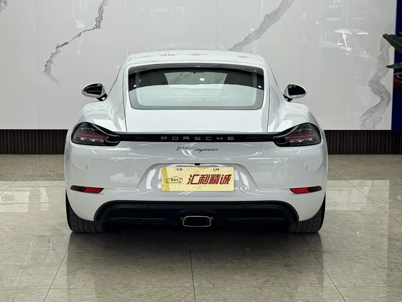 Porsche 718 2018 Cayman 2.0T фото 4