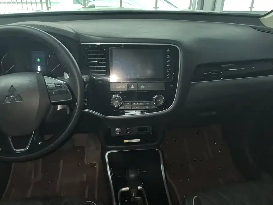 Mitsubishi Outlander 2023 2021 2.4L 4WD Yaodong Edition 5-seater