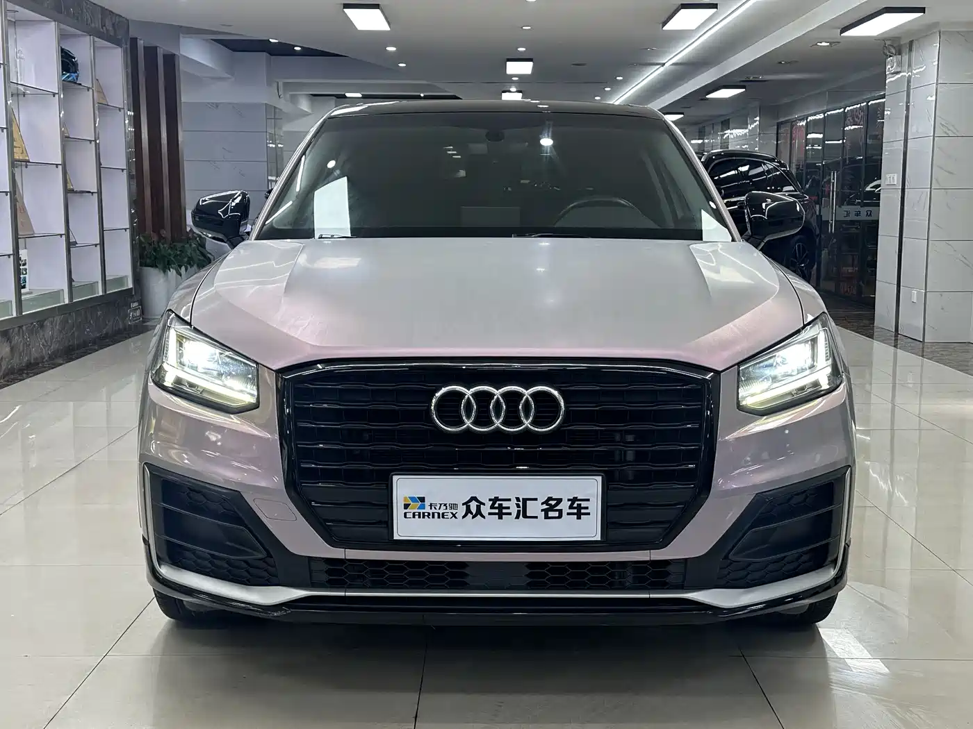 Audi Q2L 2018 35 TFSI Launch Exclusive Edition China VI фото 2