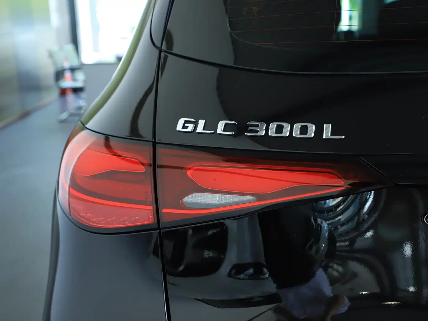 Mercedes-Benz GLC 2024 GLC 300 L 4MATIC Dynamic 5-seater фото 6