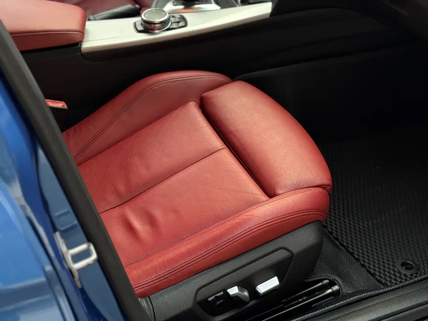BMW 3 Series 2016 320i M Sport фото 8