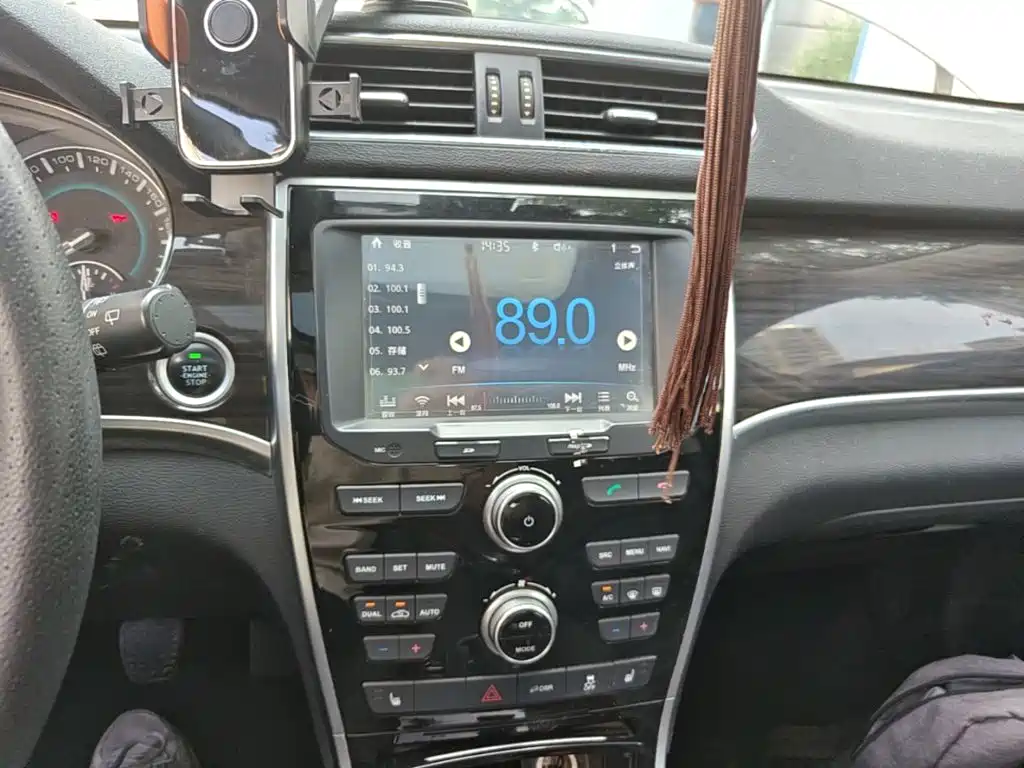 Фото 13 - Haval H2