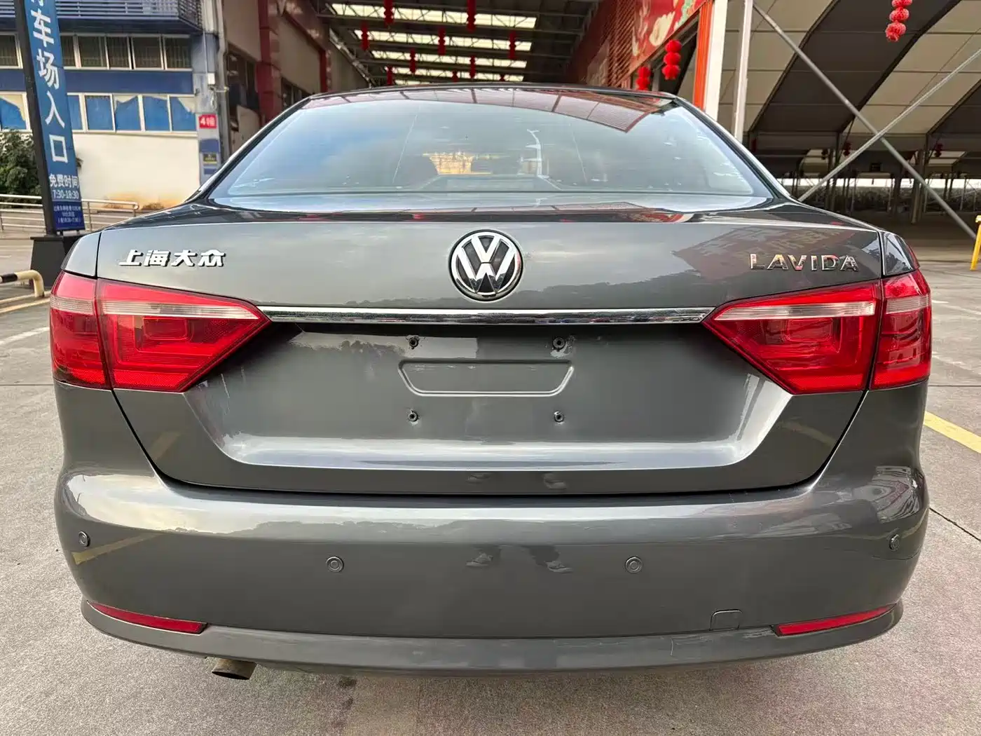Volkswagen Lavida 2013 Facelift Classic 1.6L Automatic Trend фото 8