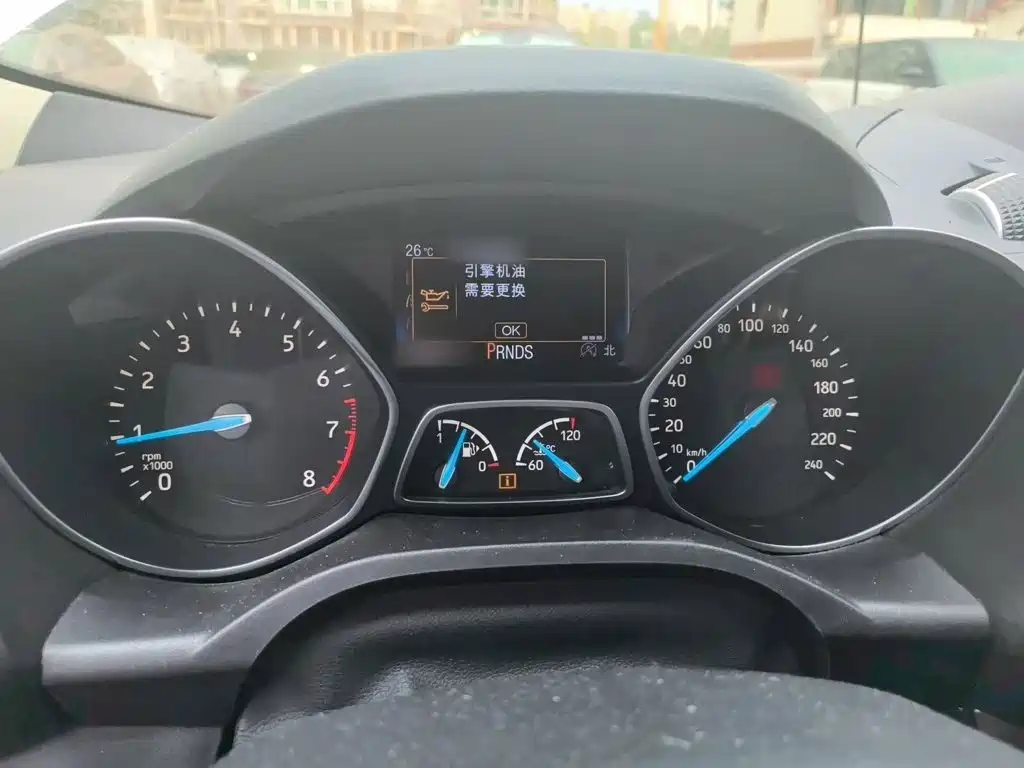 Фото 4 - Ford Kuga