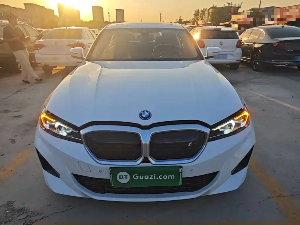 Фото 3 - BMW i3