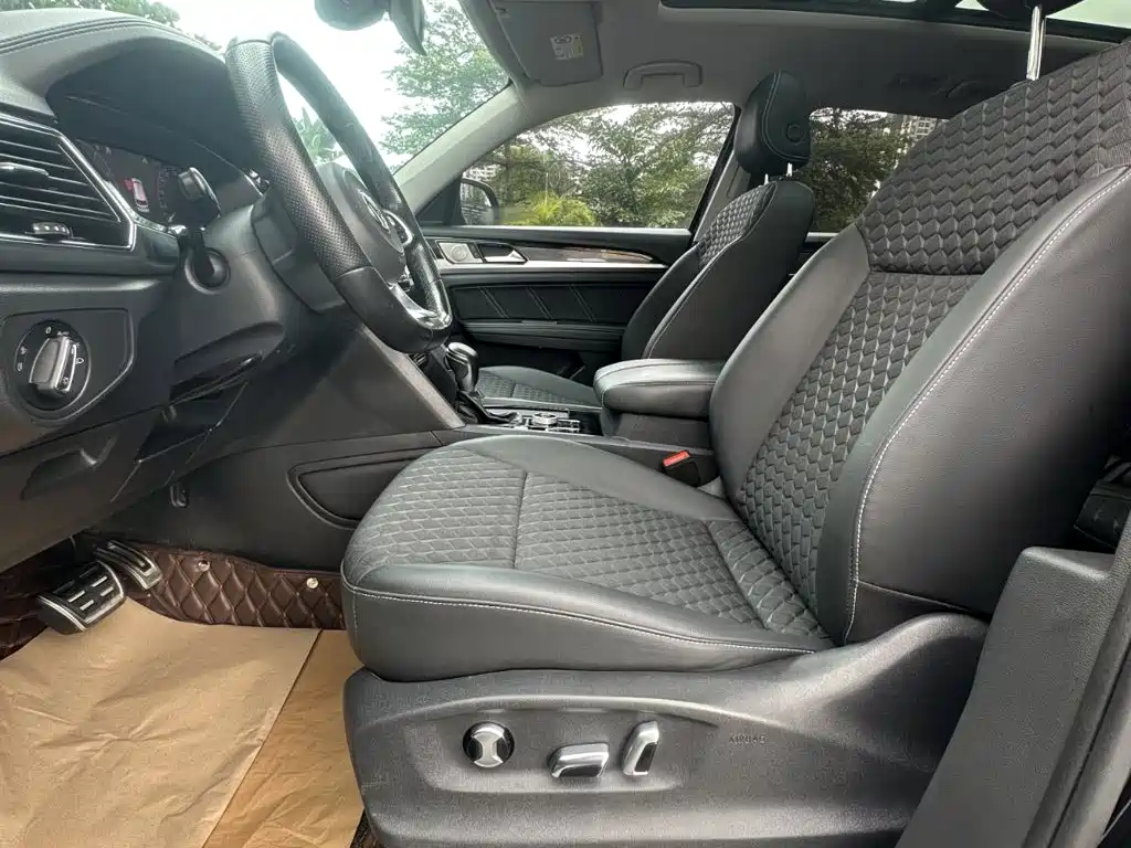 Фото 8 - Volkswagen Teramont